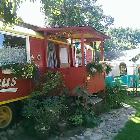 Anna Mueritz - Romantisches Mecklenburger Anwesen Am Fluss Feriegård Wredenhagen