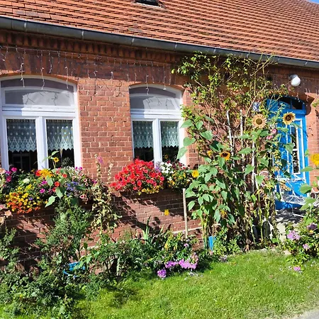 Anna Mueritz - Romantisches Mecklenburger Anwesen Am Fluss Wredenhagen